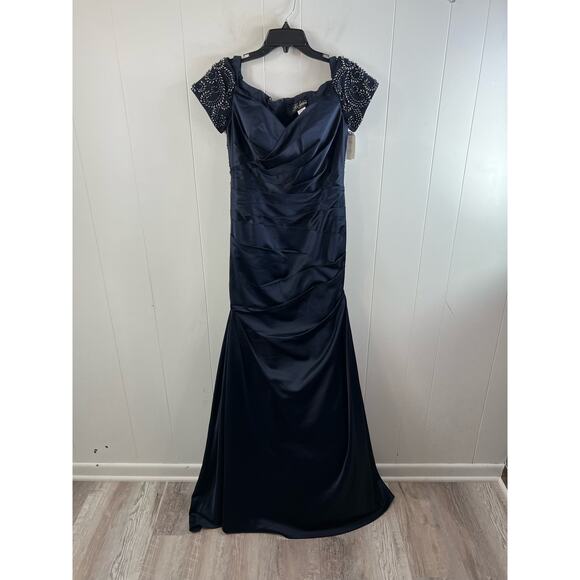 La Femme Off the Shoulder Beaded Satin Trumpet Gown in Color Navy in Size 6 NWOT - Picture 4 of 10